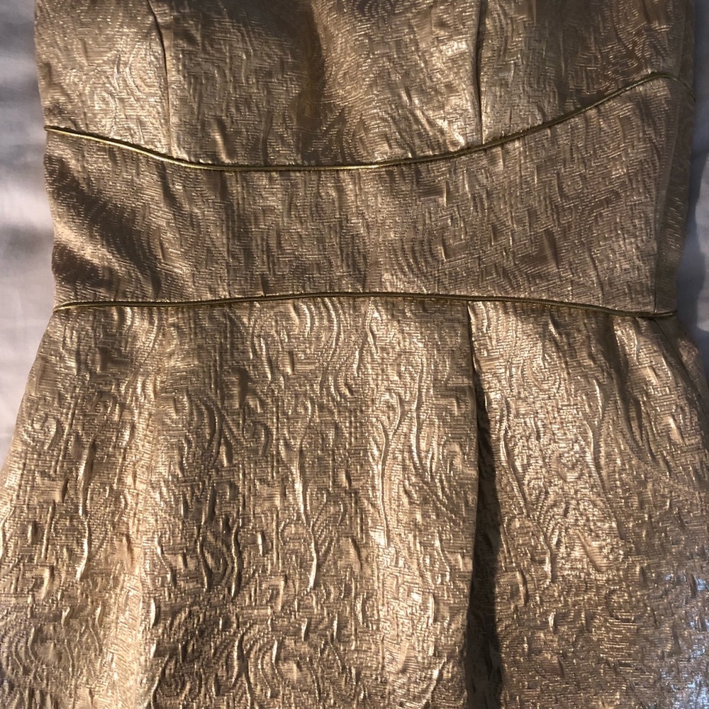 Dress - Picture 2 of 4